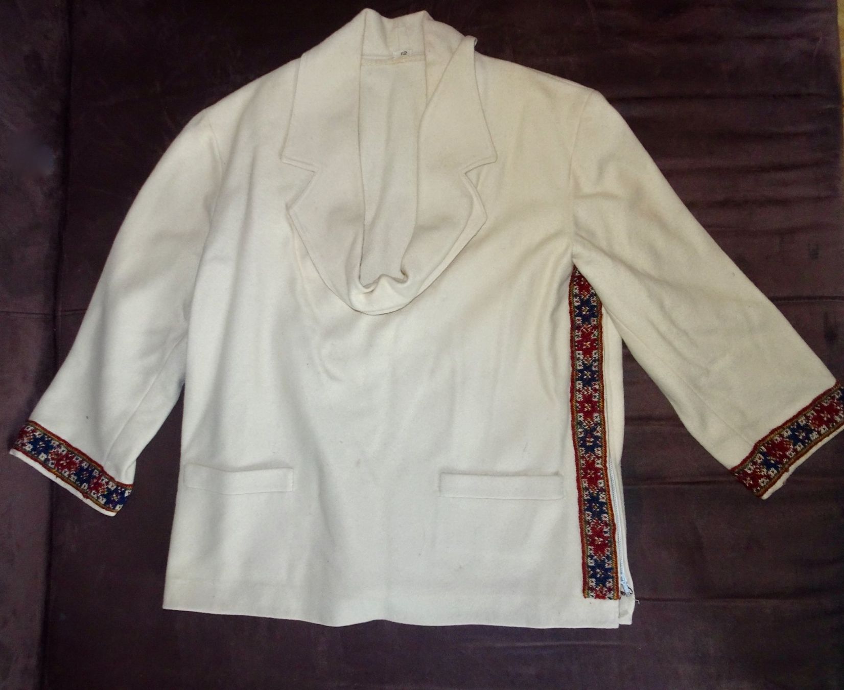 Maglioni & Felpe: Veste/Pull traditionnel grec en laine brodé – Usato da Châtelaine venduto da fil_7lqg 2